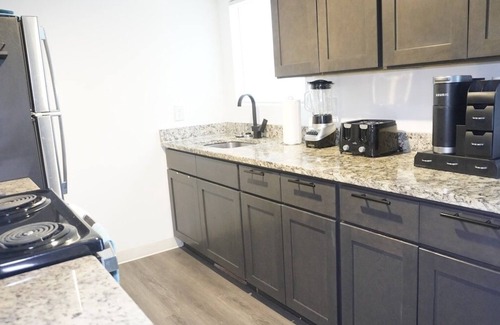 Church Street House | A Suite Retreat Comfy Private Room Near Airport