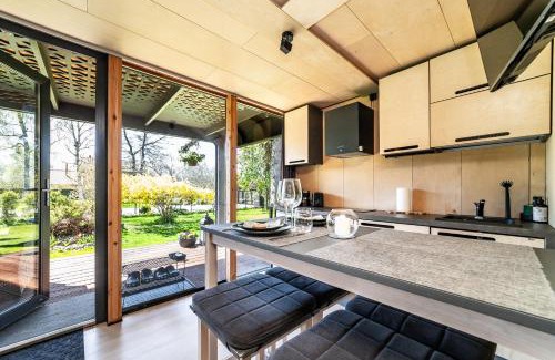 Pringi House | A tiny house with a garden and a hot tube