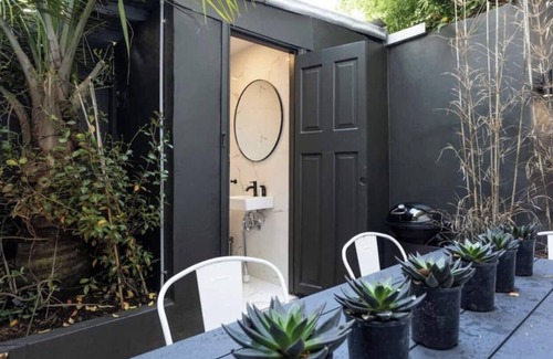 Darlinghurst House | A Touch of Soho: Luxurious Historic Residence