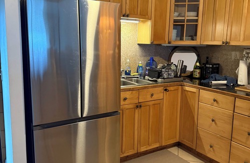 Hilo Condo | A Tropical Paradise 2 Bed/1bath. Stunning Bay and Ocean Views