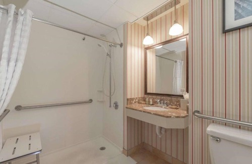 Bloomington House | A Twin Cities stay with easy airport access