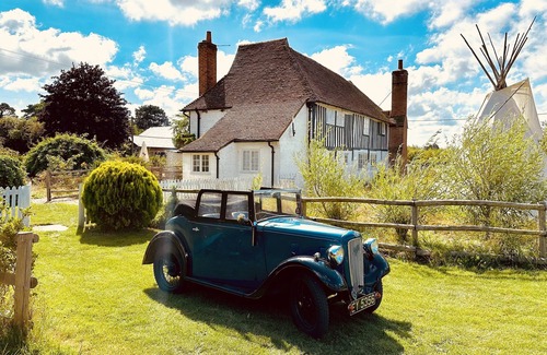 Faversham House | A Unique Tudor Manor House dating from 1547