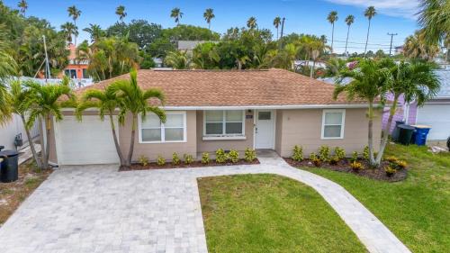 Bay Esplanade House | A Vacationers Dream