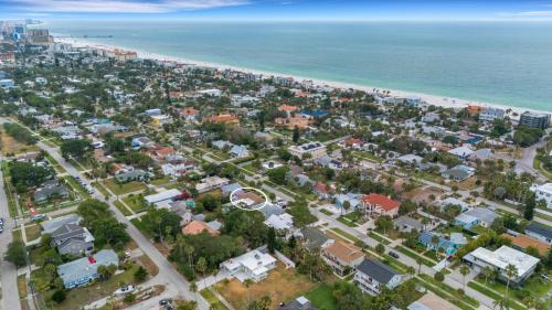 Bay Esplanade House | A Vacationers Dream