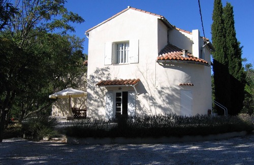 Peypin Villa | A villa in the heart of nature