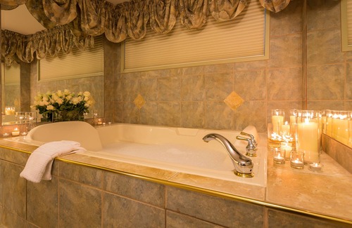 Dilworth Mountain Estates Bed & Breakfast | A Vista Villa Couples Retreat