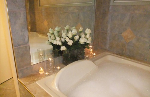 Dilworth Mountain Estates Bed & Breakfast | A Vista Villa Couples Retreat