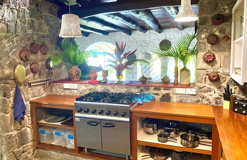 Belmont House | A worldwide renowned estate that can be booked for a vacation of a lifetime!