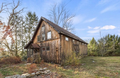 Monterey House | A Writer's Retreat at The Barn