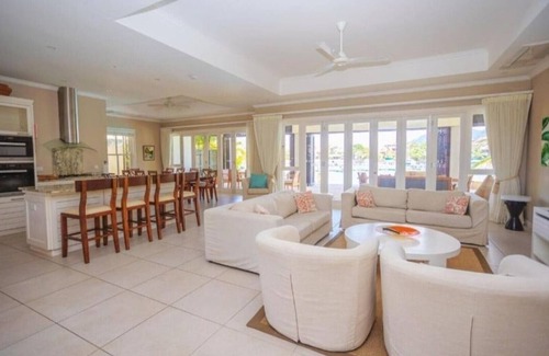 Mahe Island Apartment | A1- Luxury Eden island apartment with private pool and ocean view
