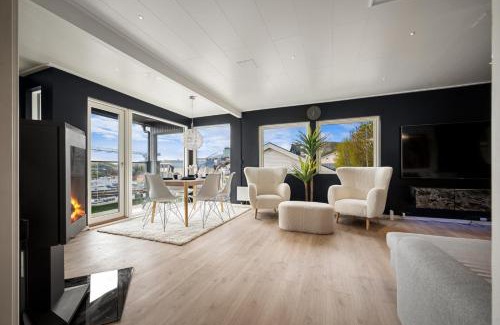Harstad House | AA Home Solgryveien Harstad