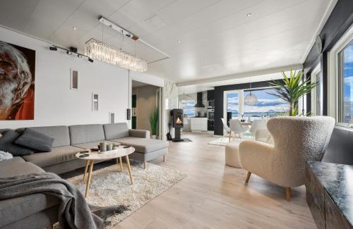 Harstad House | AA Home Solgryveien Harstad
