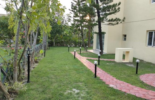 Raichak House | Aahana