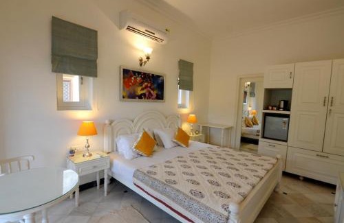 Mahmoorganj House | Aashray