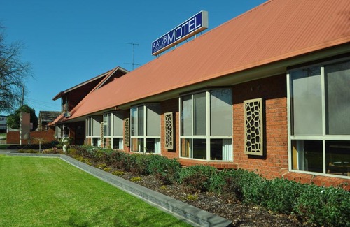 Hamilton Hotel | AAt 28 Goldsmith Motel