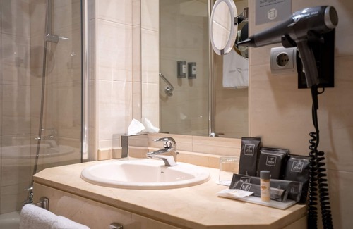Comillas City Center Hotel | Abba Comillas Hotel