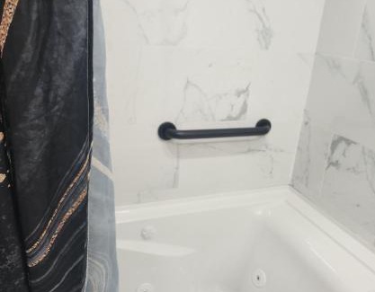 Queens House | Abby's Comfort