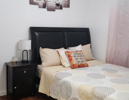 Queens House | Abby's Comfort