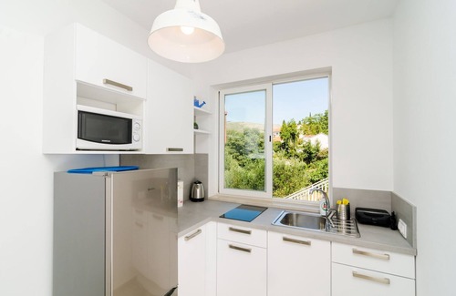 Lapad Apartment | ABC Lapad Apartments - Superior One Bedroom Apartment with City View (Apartment C)