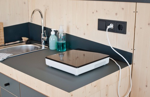 Kuhndorf House | Abgehoben Übernachten im Green Tiny Sleep Space bei der Flugschule Dolmar