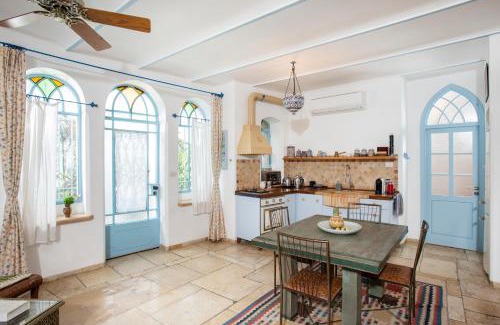 Ein Karem Bed & Breakfast | Above The Spring