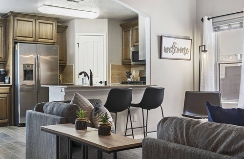 Ventana Ranch House | ABQ West/Paradise Hills Modern Living w/Extra Parking & Garage