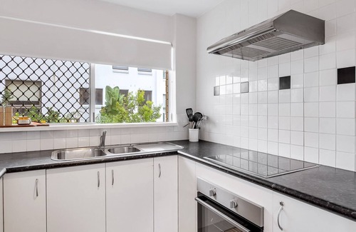 Alexandra Headland Apartment | Absolute beachfront 2 bedroom apartment with magical ocean views, watch whales from your balcony