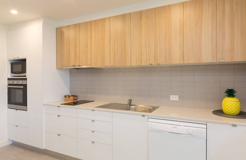 Woolgoolga Apartment | Absolute beachfront location and king bed