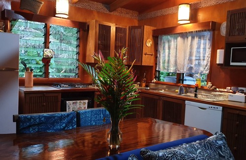 Savusavu Cottage | Absolute Beachfront Holiday Cottage with Private Saltwater Pool on Savusavu Bay