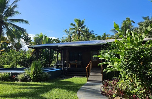Savusavu Cottage | Absolute Beachfront Holiday Cottage with Private Saltwater Pool on Savusavu Bay