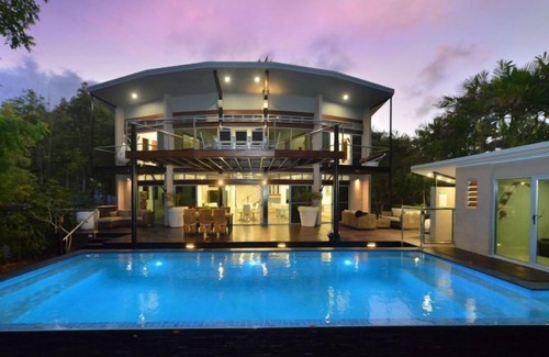 Newell House | Absolute Newell Beach Newell Beach QLD 4873