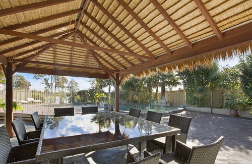 Summerland Point House | Absolute waterfront house with pool and jetty