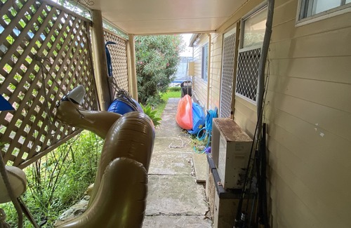 Coal Point House | Absolute waterfront, cute , 3 bedroom family cottage!