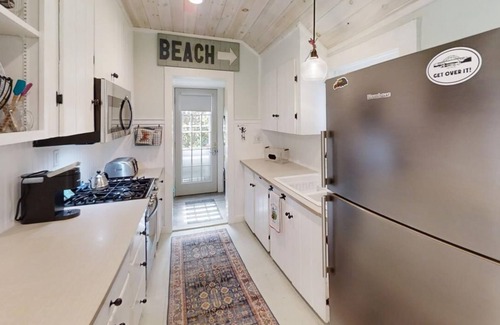 North Eastham Cottage | Absolutely Adorable 1 Bedroom Cottage - Walk to the Beach!