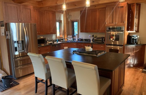 Moriah Center Cottage | Absolutely Fantastic Family Vacation Spot - Fox Meadow Lakefront