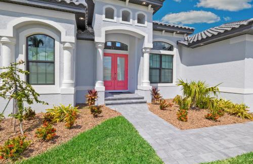Pelican Villa | Absolutely stunning home that truly embodies Florida living, Villa Blue Starfish