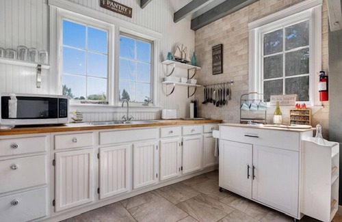 Mahone Bay House | "Absolutely The Best Place We've Stayed in on The South Shore, Nova Scotia"
