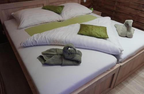 Nyirbator Hotel | Abszolút Hotel és Panzió