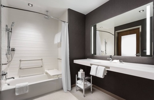 Oyster Point Hotel | AC Hotel by Marriott San Francisco Airport Oyster Point/Waterfront