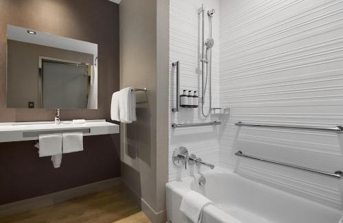 South Loop Hotel | AC Hotel by Marriott Bloomington Mall of America