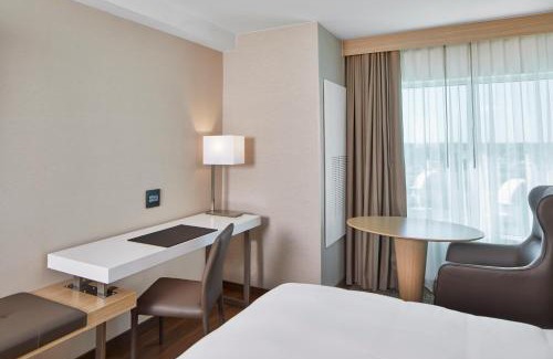 Florida Central Atlantic Coast Hotel | AC Hotel by Marriott Orlando Lake Buena Vista