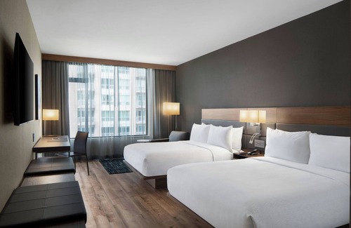 Downtown Ottawa Hotel | AC Hotel BY Marriott Ottawa Dwtn