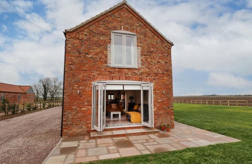 Boston House | Acacia Barn