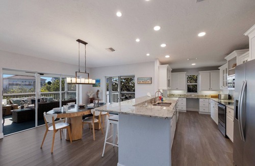 Anna Maria House | Acacia Breeze by Duncan Real Estate