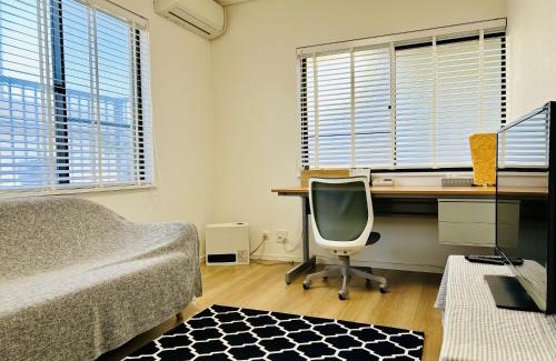 Hirakata House | Accessible Four-Bedroom House near Kuzuha Station!