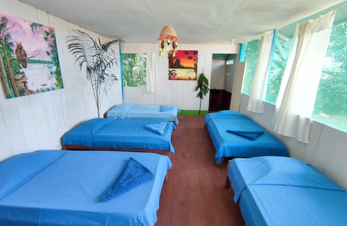 Iquitos Cabin | Accommodation and tours excursion: fishing ,watching dolphins, indian tribes.