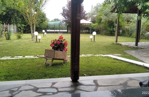 Nei Pori Cottage | Accommodation with a balcony and BBQ garden, located 200m from the beach