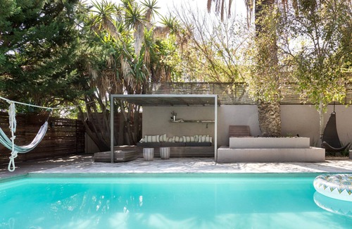 Fresnaye House | Accommodation with a dream pool in probably the most beautiful and best location in Cape Town