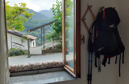 Mezzenile Apartment | Accommodation with beautiful views of the valley and mountains in a peaceful setting