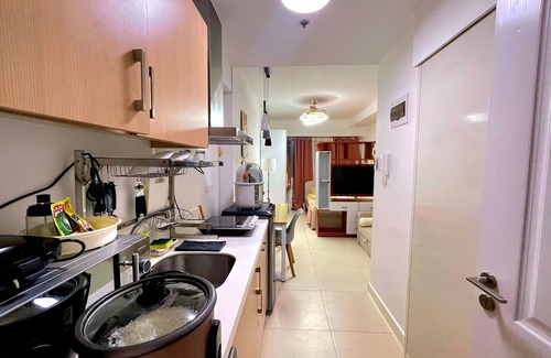 Matandang Balara Condo | Acellyne's Suites at The Residences